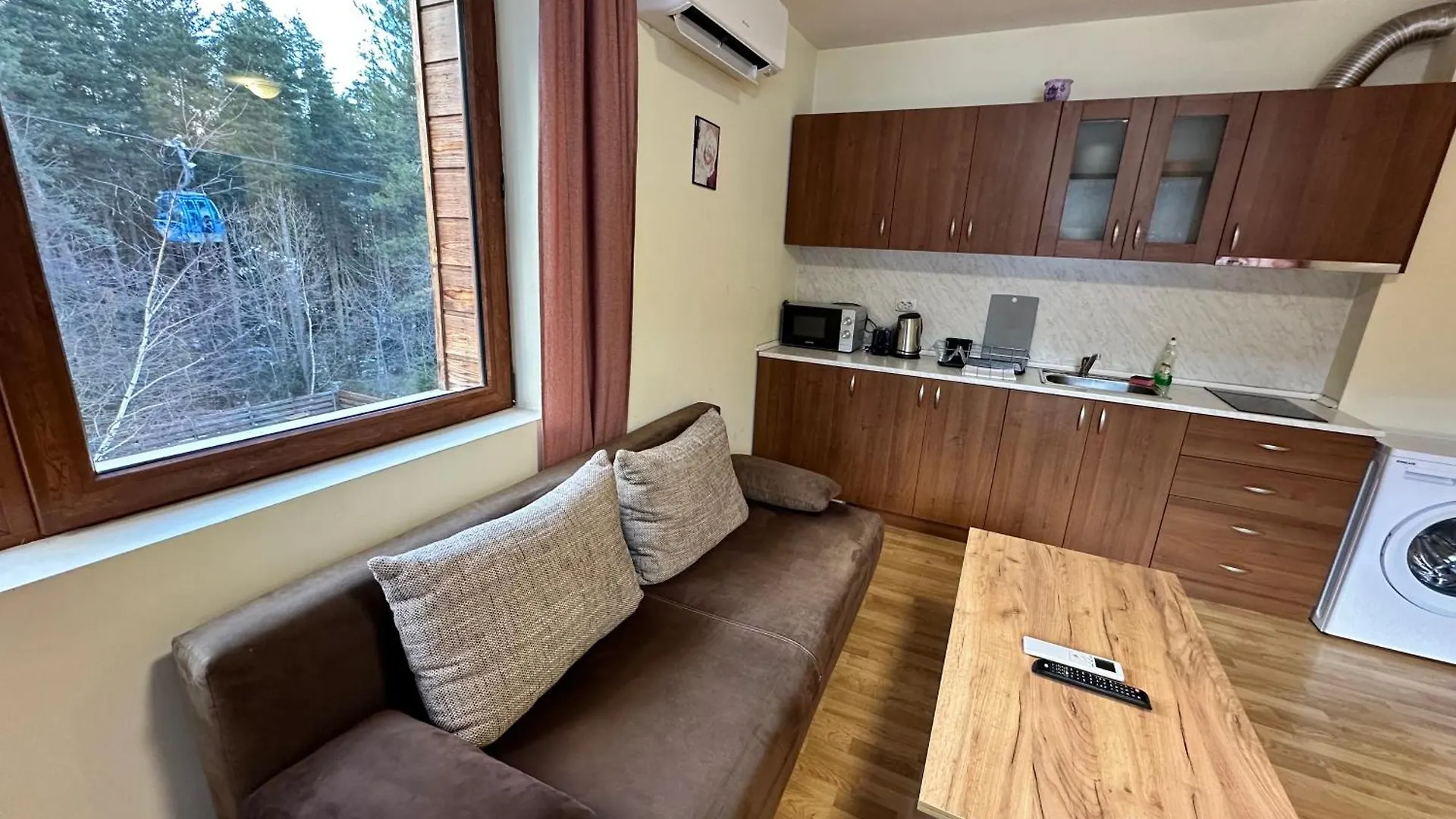 Pine Tree One Bedroom Apartment Bansko